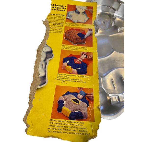 Vintage Wilton Superman Batman Cake Pan Complete Face Chest Plates Shield - Picture 4 of 7